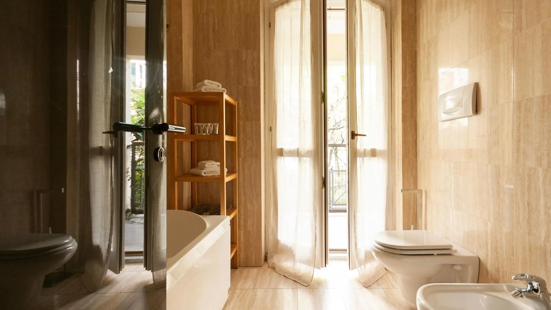 Moscova-Brera Elegante Con Giardino Privato Apartment Milan 0*,